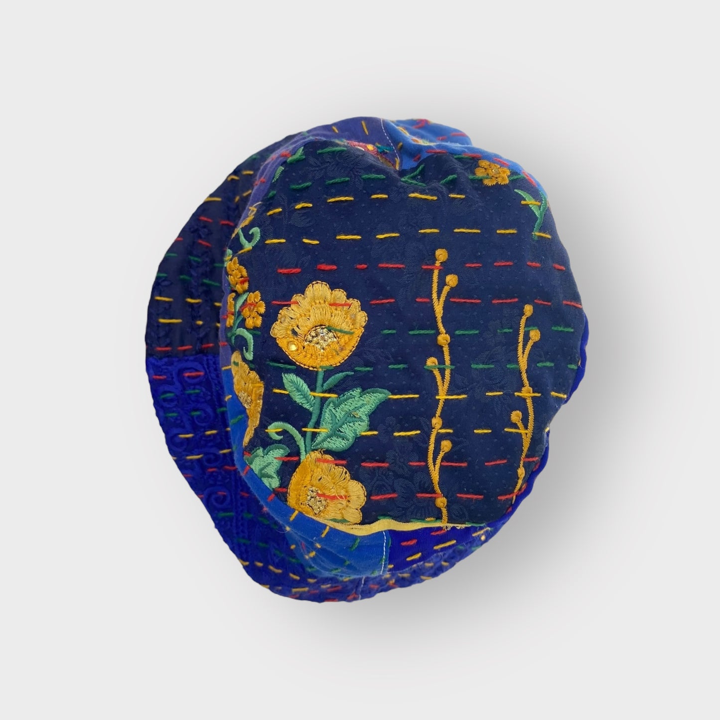 Lapis bucket hat
